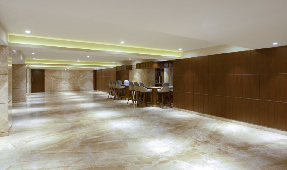Transcon Triumph: banquet hall